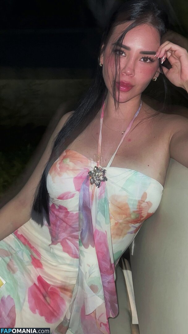 Anyelina Zarria Saico / anyelinaz / anyelinazarria Nu OnlyFans  Photo fuitée #1