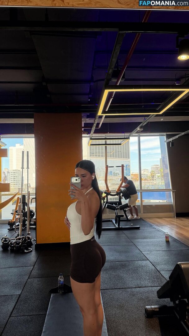 Anyelina Zarria Saico / anyelinaz / anyelinazarria Nu OnlyFans  Photo fuitée #2