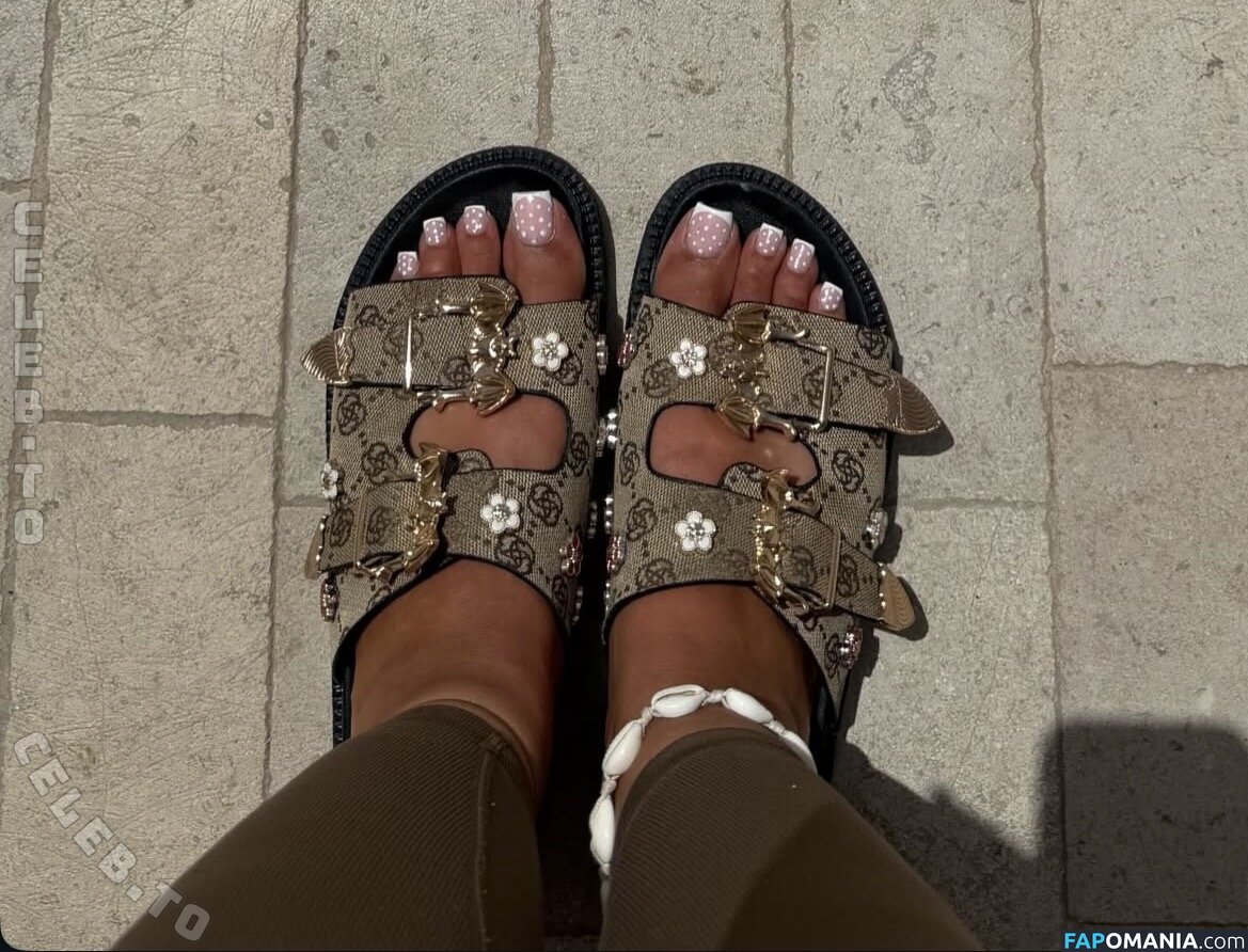 arabiccwoman Nu OnlyFans  Photo fuitée #1