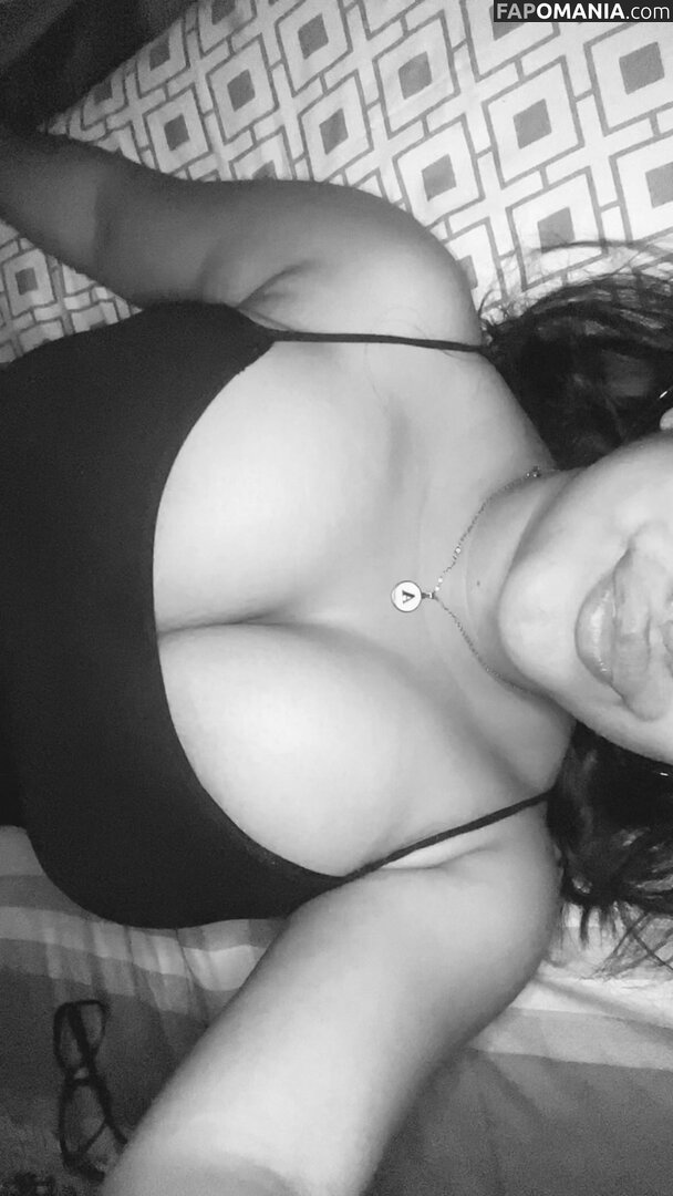 Ari Mar - Mexican teen with huge tits / simplyariana Nu OnlyFans  Photo fuitée #5