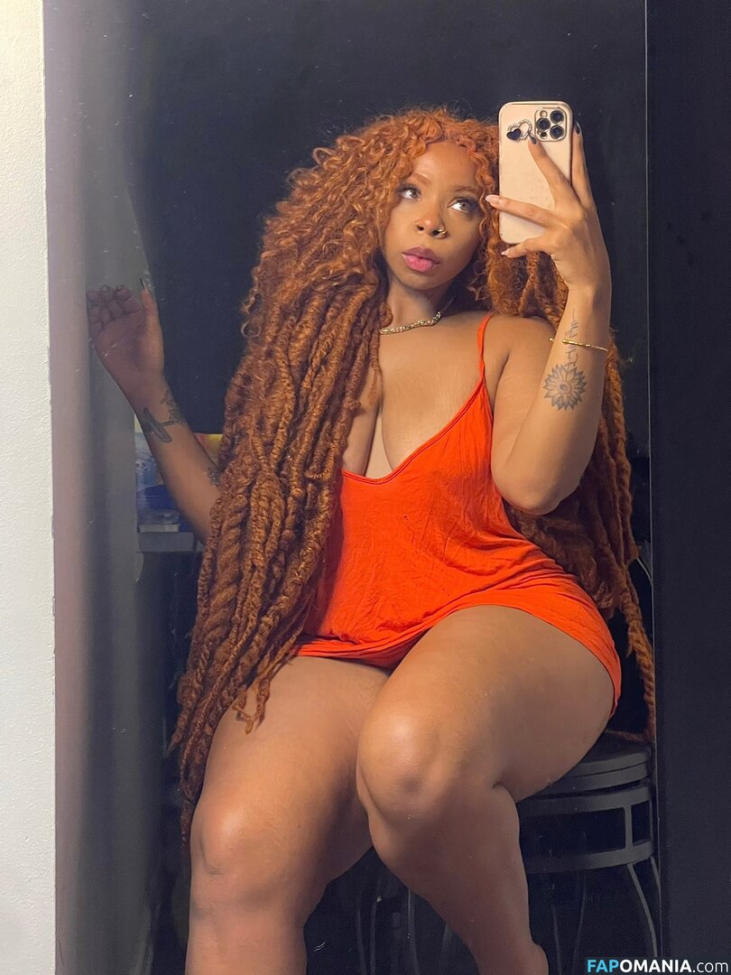Aria Artizte / Ariaartizte / ariaxxxx Nu OnlyFans  Photo fuitée #5
