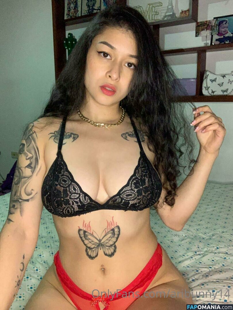 aribunny8 / aribunnyyyy Nu OnlyFans  Photo fuitée #29