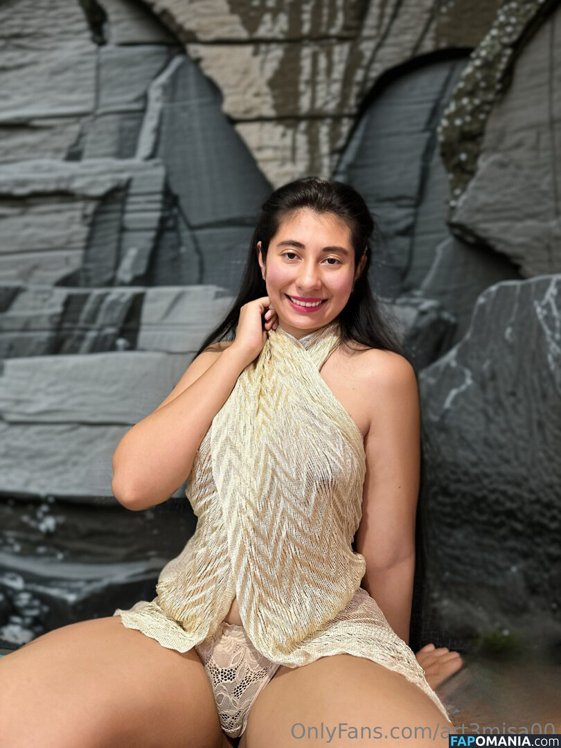 art3misa00 Nu OnlyFans  Photo fuitée #2