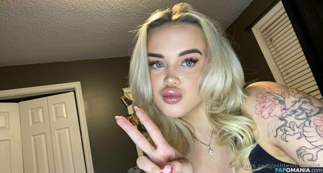 ashleygoeswild / ashleysgonewild Nu OnlyFans  Photo fuitée #10