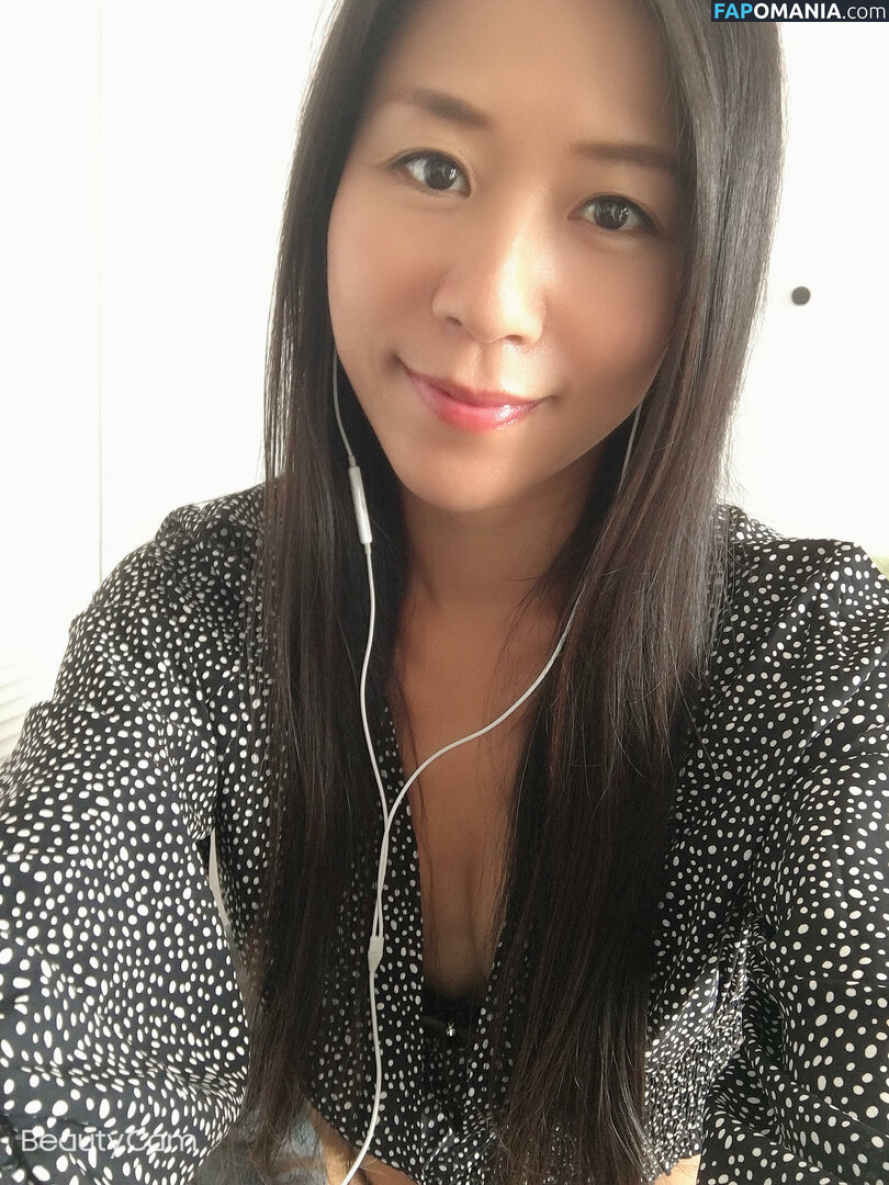 AsianCat69 / lisa-asiancat / yoko69xo Nu OnlyFans  Photo fuitée #4