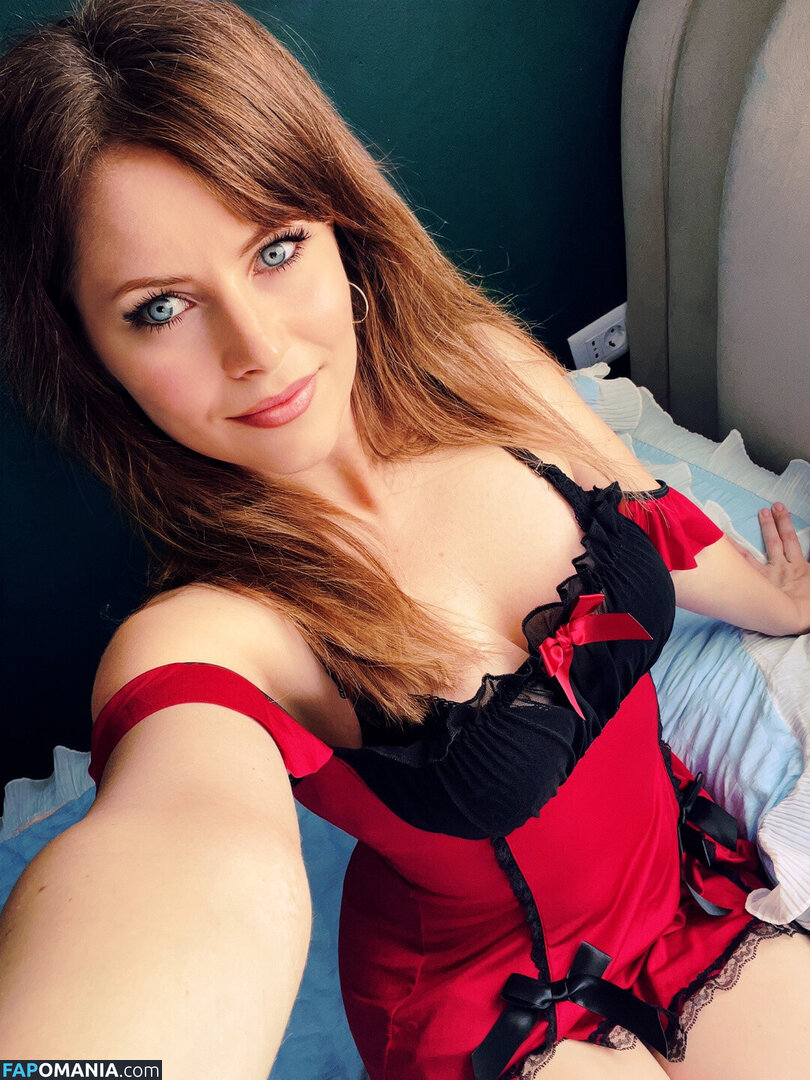 _anne_asmr_ / asmr_ane / asmrane Nu OnlyFans  Photo fuitée #2