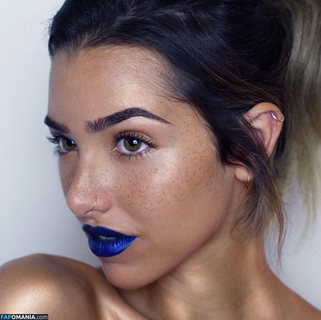 ASMR Glow / Sharon Dubois / asmrglow / asmrglow_ Nu OnlyFans  Photo fuitée #475