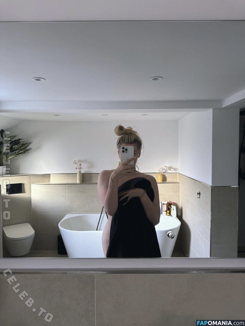 ASMR Janina / ASMRJaninaa / asmrjanina / https: Nu OnlyFans  Photo fuitée #31