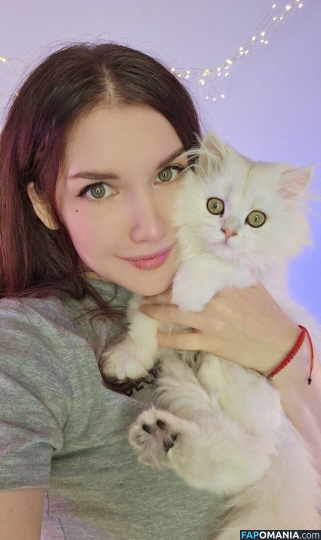 Angelina Lin / KittyKlaw / asmr.kittyklaw Nu OnlyFans  Photo fuitée #23