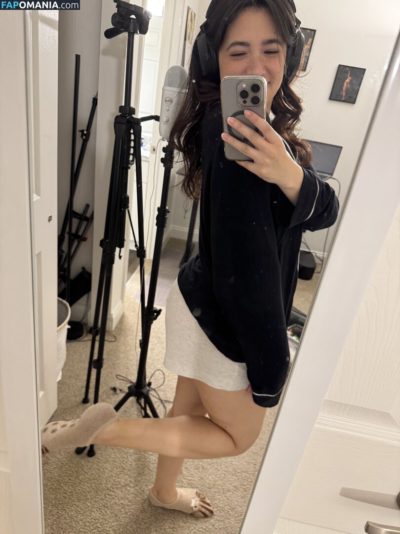 ASMR Viella / asmrvillafam / u150858621 Nu OnlyFans  Photo fuitée #1