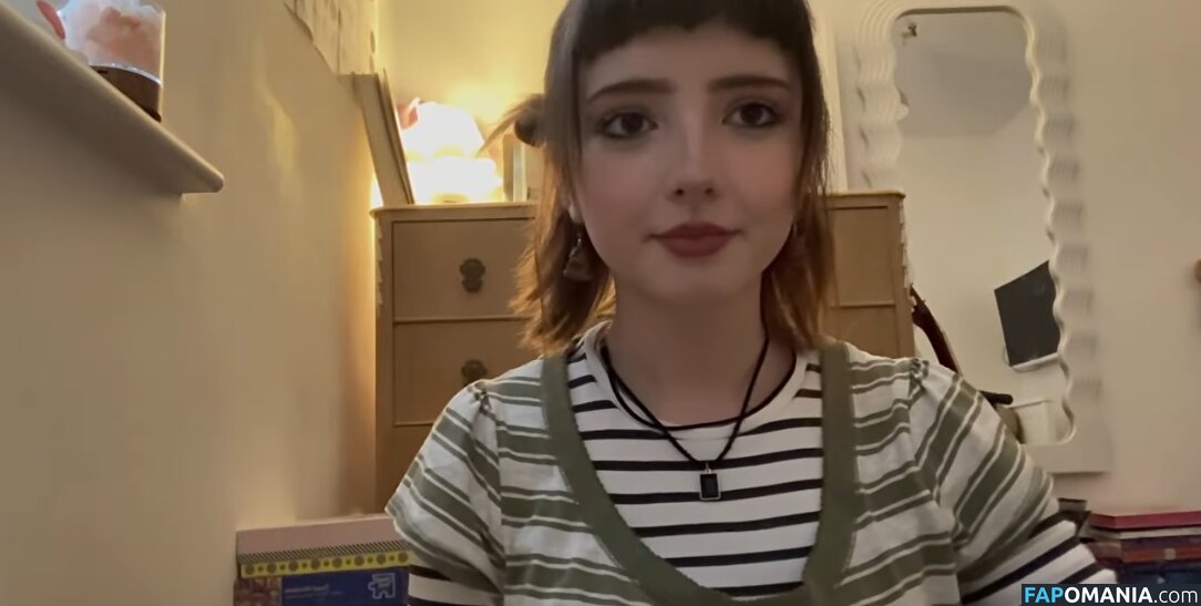asmrsienna Nu OnlyFans  Photo fuitée #3