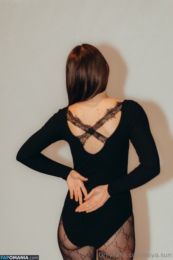 asya.sun / asymbae Nu OnlyFans  Photo fuitée #11