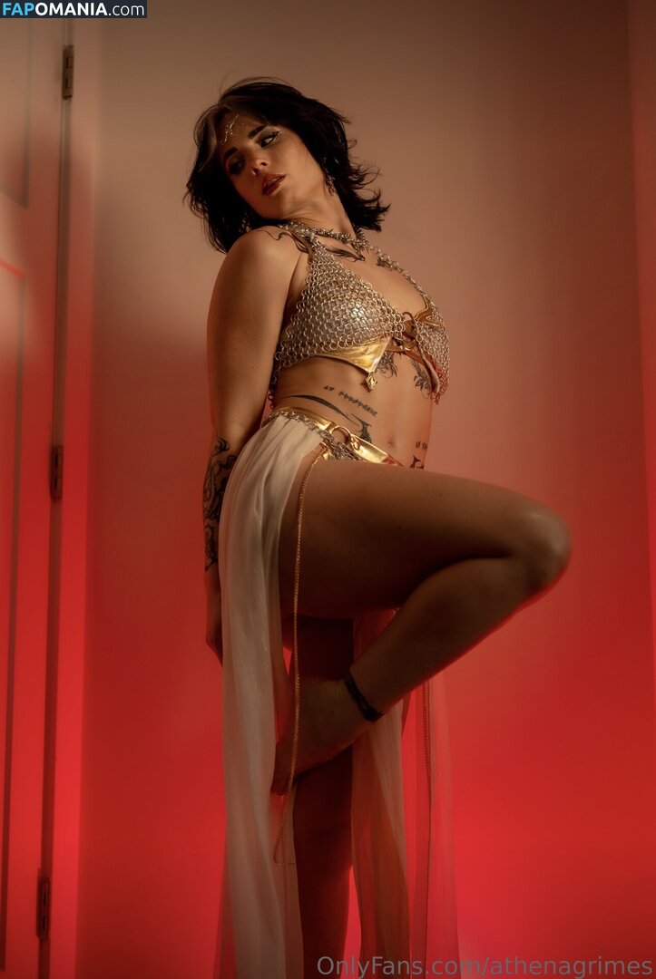 Athena Grimes / athena.cos / pinkemilki Nu OnlyFans  Photo fuitée #4