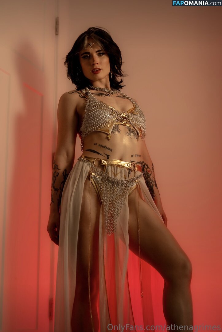 Athena Grimes / athena.cos / pinkemilki Nu OnlyFans  Photo fuitée #5