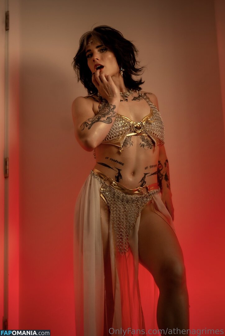 Athena Grimes / athena.cos / pinkemilki Nu OnlyFans  Photo fuitée #12