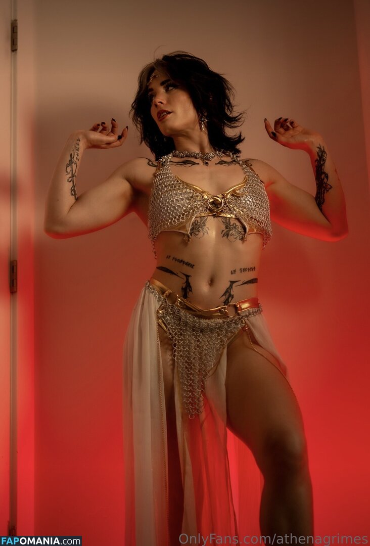 Athena Grimes / athena.cos / pinkemilki Nu OnlyFans  Photo fuitée #18