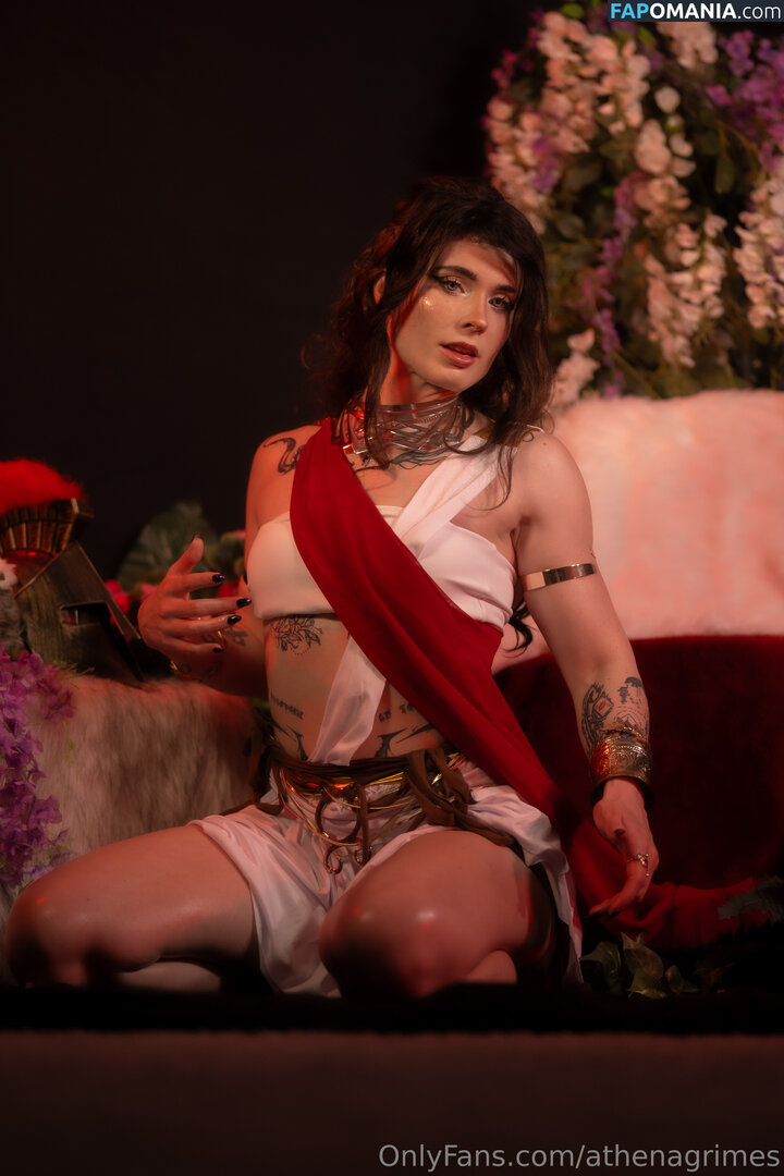 Athena Grimes / athena.cos / pinkemilki Nu OnlyFans  Photo fuitée #28