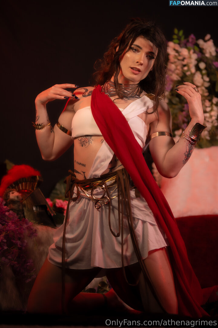 Athena Grimes / athena.cos / pinkemilki Nu OnlyFans  Photo fuitée #37