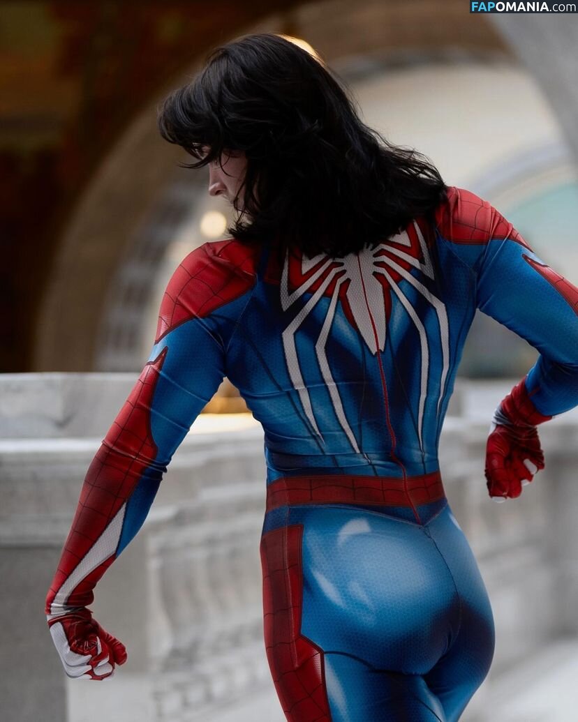 Athena Grimes / athena.cos / pinkemilki Nu OnlyFans  Photo fuitée #55