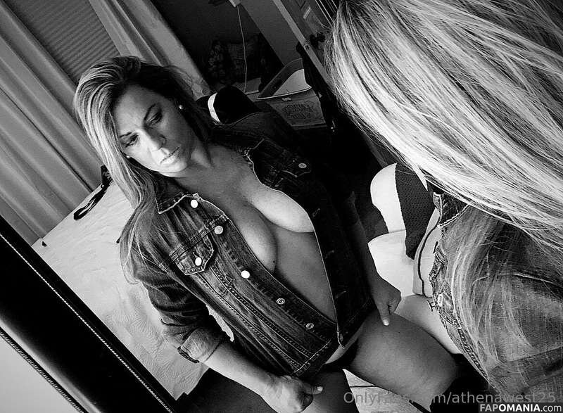 AthenaWest / athenawest25 / https: Nu OnlyFans  Photo fuitée #9