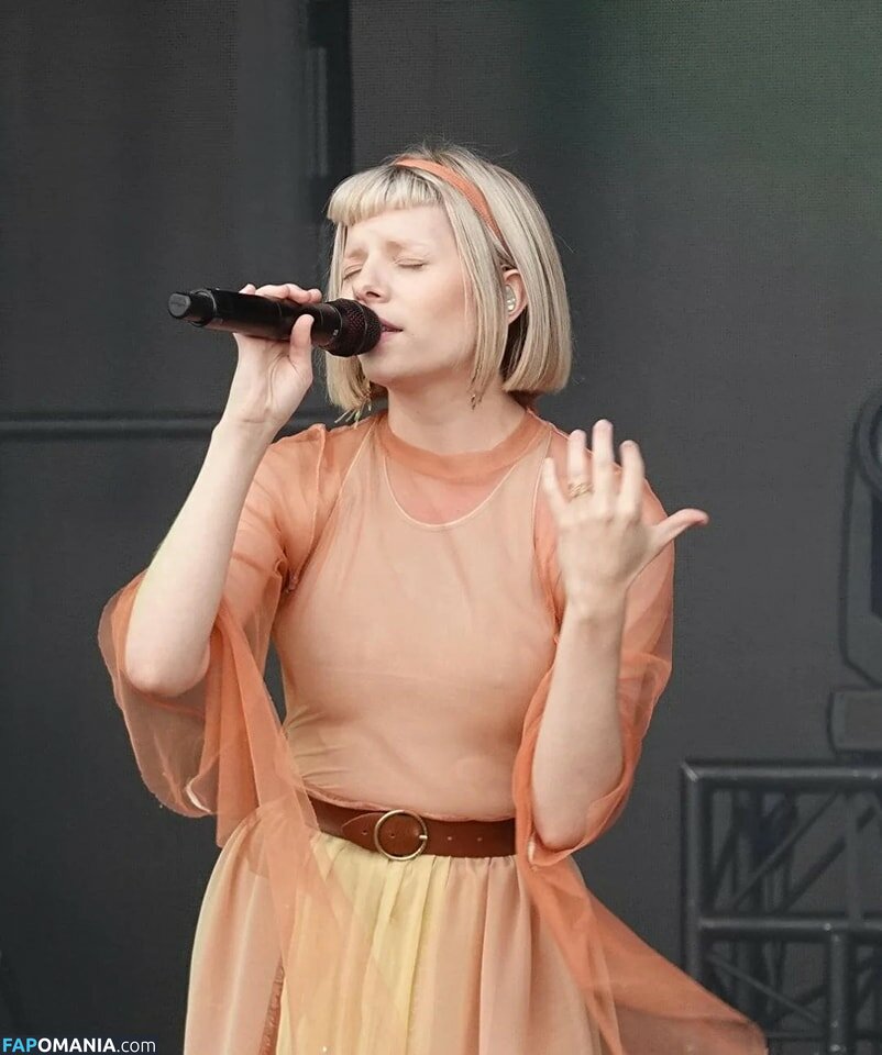 Aurora Aksnes / auroramusic / singer Nu OnlyFans  Photo fuitée #1