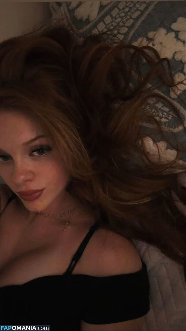 Aurorafoxxxx / scarlettaaurora / ursweetscar / yoursweetaurora Nu OnlyFans  Photo fuitée #7