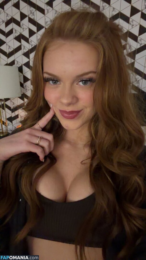 Aurorafoxxxx / scarlettaaurora / ursweetscar / yoursweetaurora Nu OnlyFans  Photo fuitée #16
