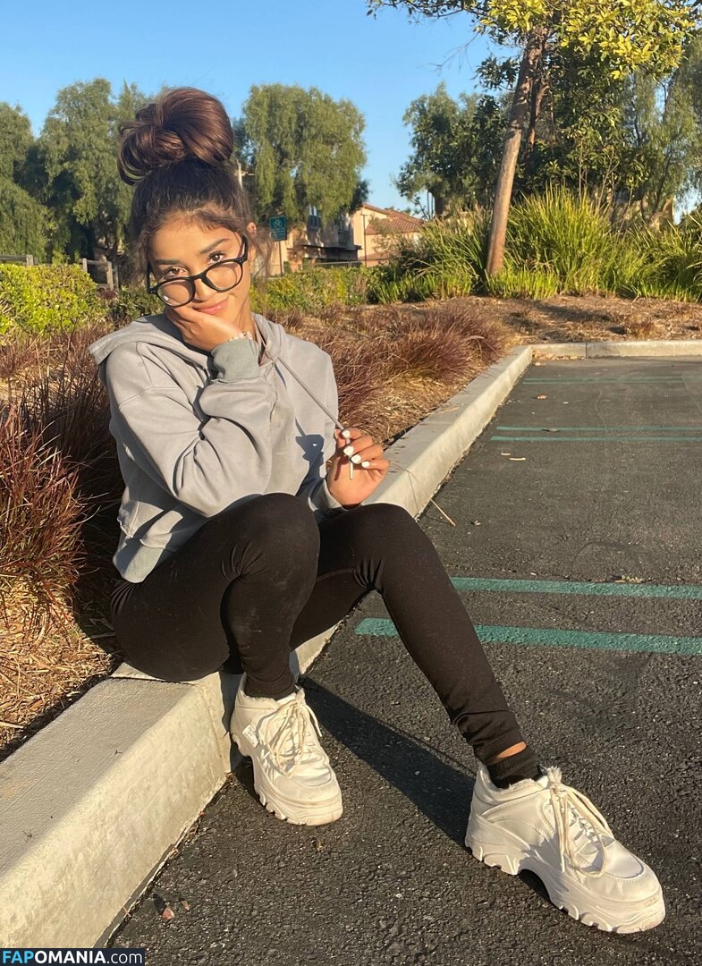 Ava Justin / avajustin Nu OnlyFans  Photo fuitée #4
