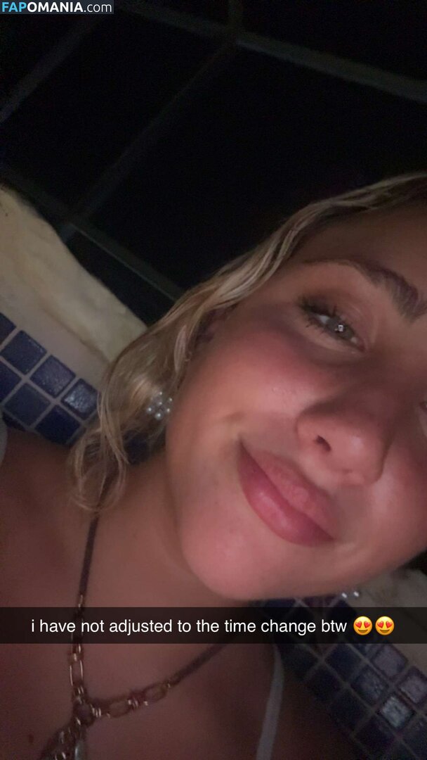 Ava Kolker / avakolker Nu OnlyFans  Photo fuitée #1