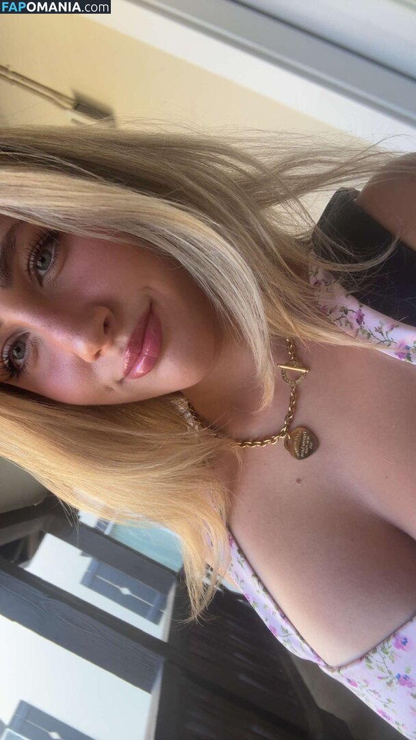 Ava Kolker / avakolker Nu OnlyFans  Photo fuitée #2