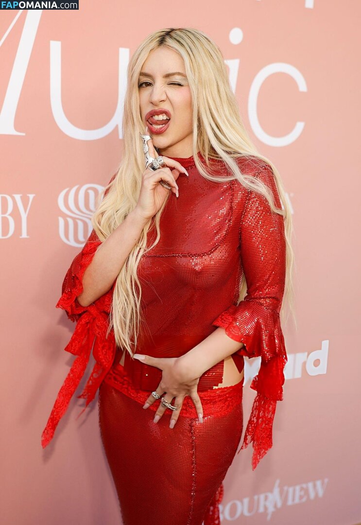 Ava Max / avamax / https: / plharleyquinn Nu OnlyFans  Photo fuitée #928