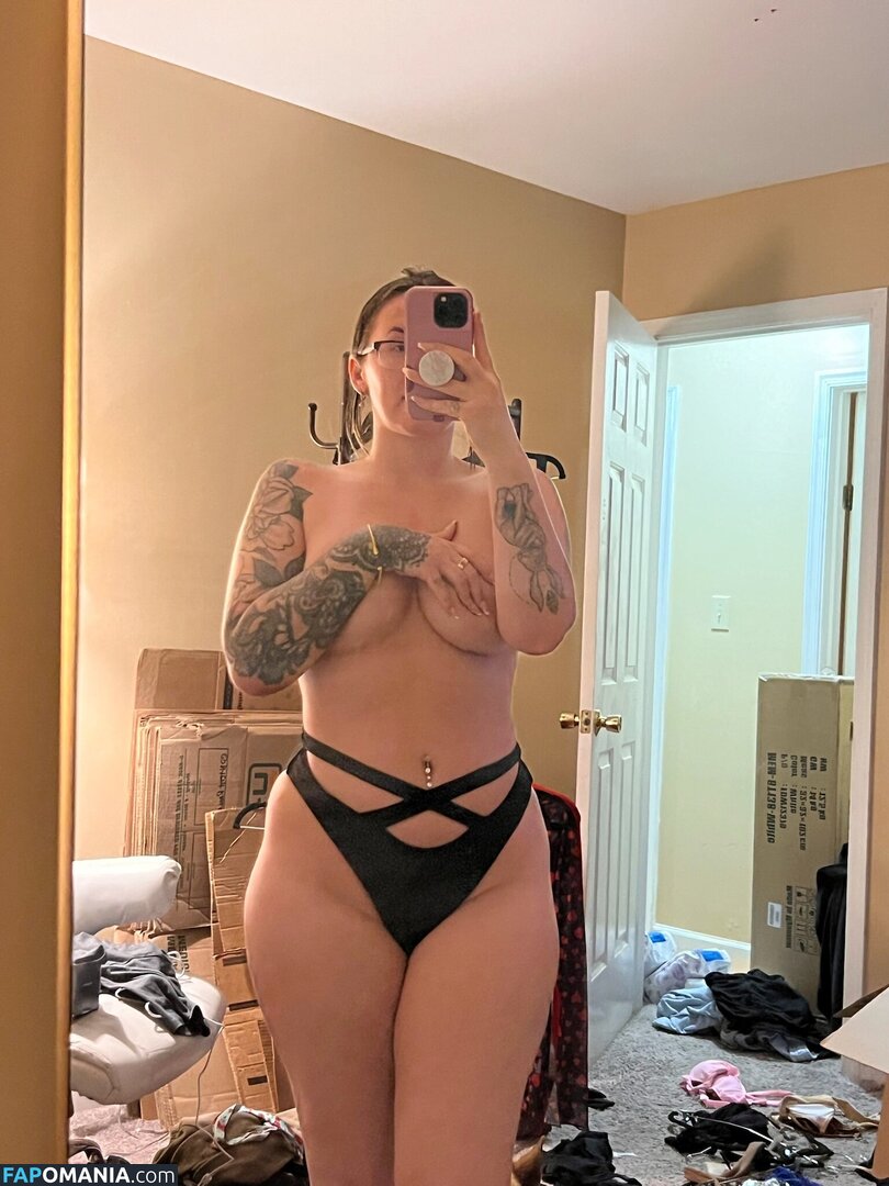 avaraefree / theavarae Nu OnlyFans  Photo fuitée #3
