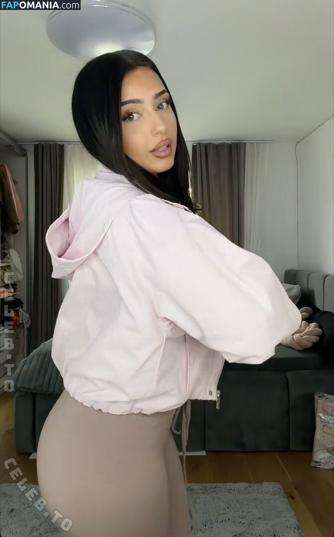avendaaxs Nu OnlyFans  Photo fuitée #10