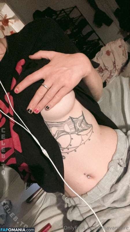 AwesomeTeaCat / lunavampire / rawritsluna Nu OnlyFans  Photo fuitée #14