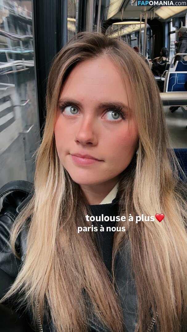 Axelle Maga / axelle.maga Nu OnlyFans  Photo fuitée #16