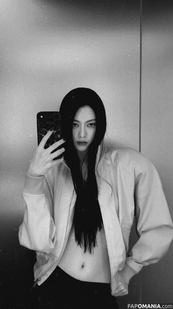 Ayaka Miyoshi / miyoshi.aa Nu OnlyFans  Photo fuitée #124