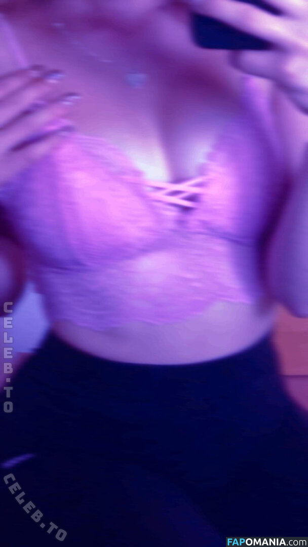 ayla.hmth / aylahmth Nu OnlyFans  Photo fuitée #7