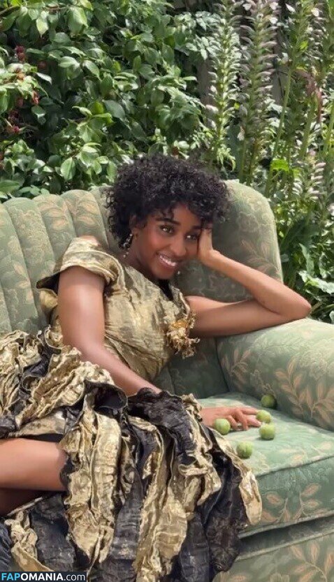 Ayo Edebiri / ayoedebiri Nu OnlyFans  Photo fuitée #16