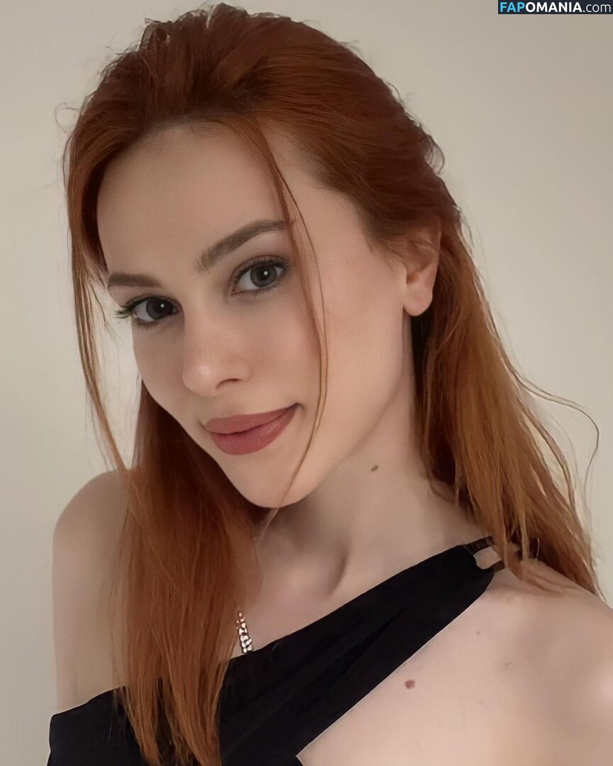 Aysennyuksel / moonbae.8 Nu OnlyFans  Photo fuitée #5