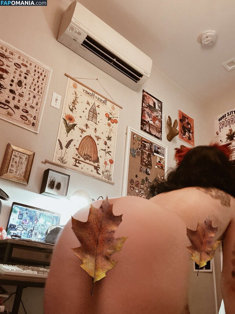 B1tchy_lesbian / laurenmonac0 Nu OnlyFans  Photo fuitée #3