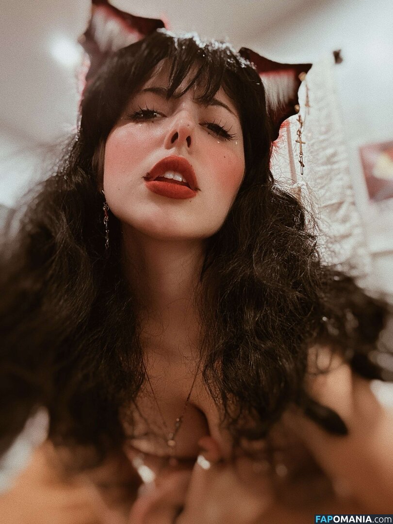 B1tchy_lesbian / laurenmonac0 Nu OnlyFans  Photo fuitée #4