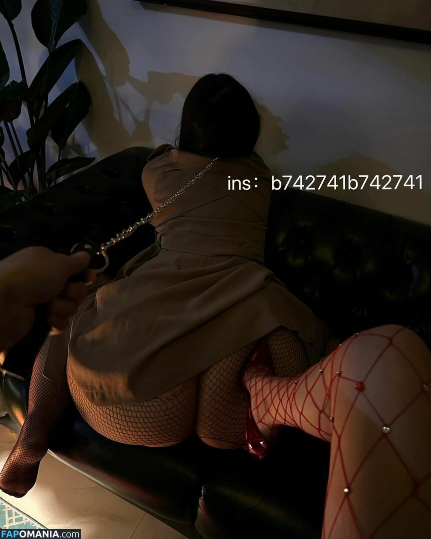 B742741 / b742741b742741 Nu OnlyFans  Photo fuitée #15
