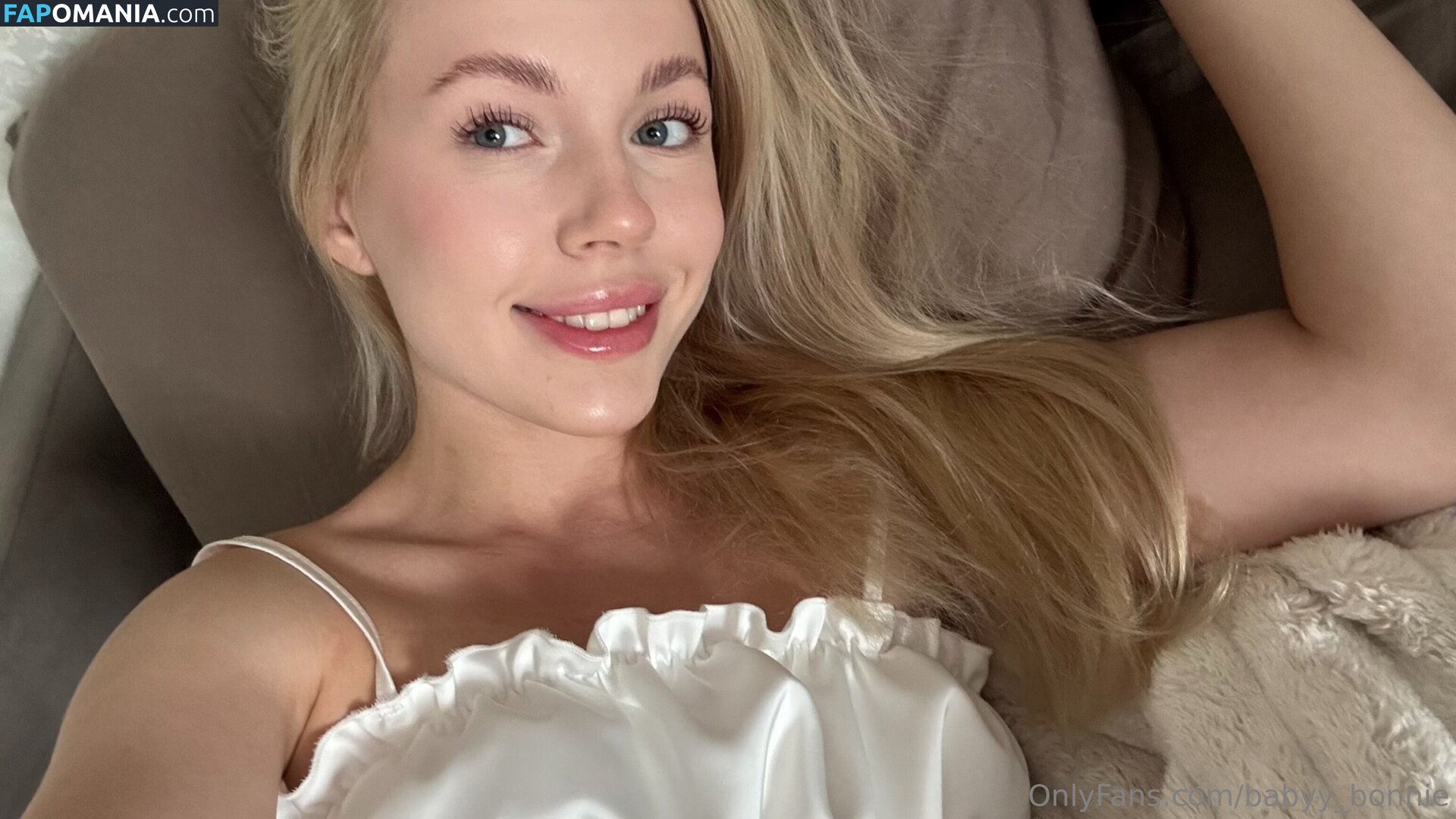 baaby.bon / baby_bonn Nu OnlyFans  Photo fuitée #6
