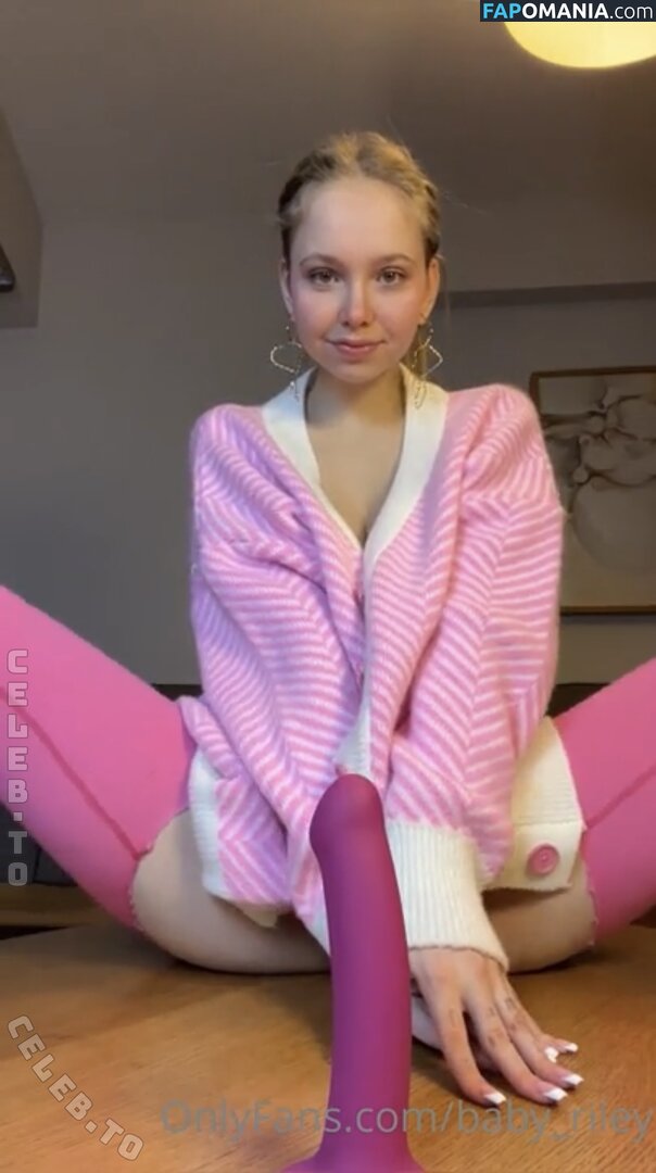 Baby Riley / Sweet_Riley / baby_riley / riley_really Nu OnlyFans  Photo fuitée #88