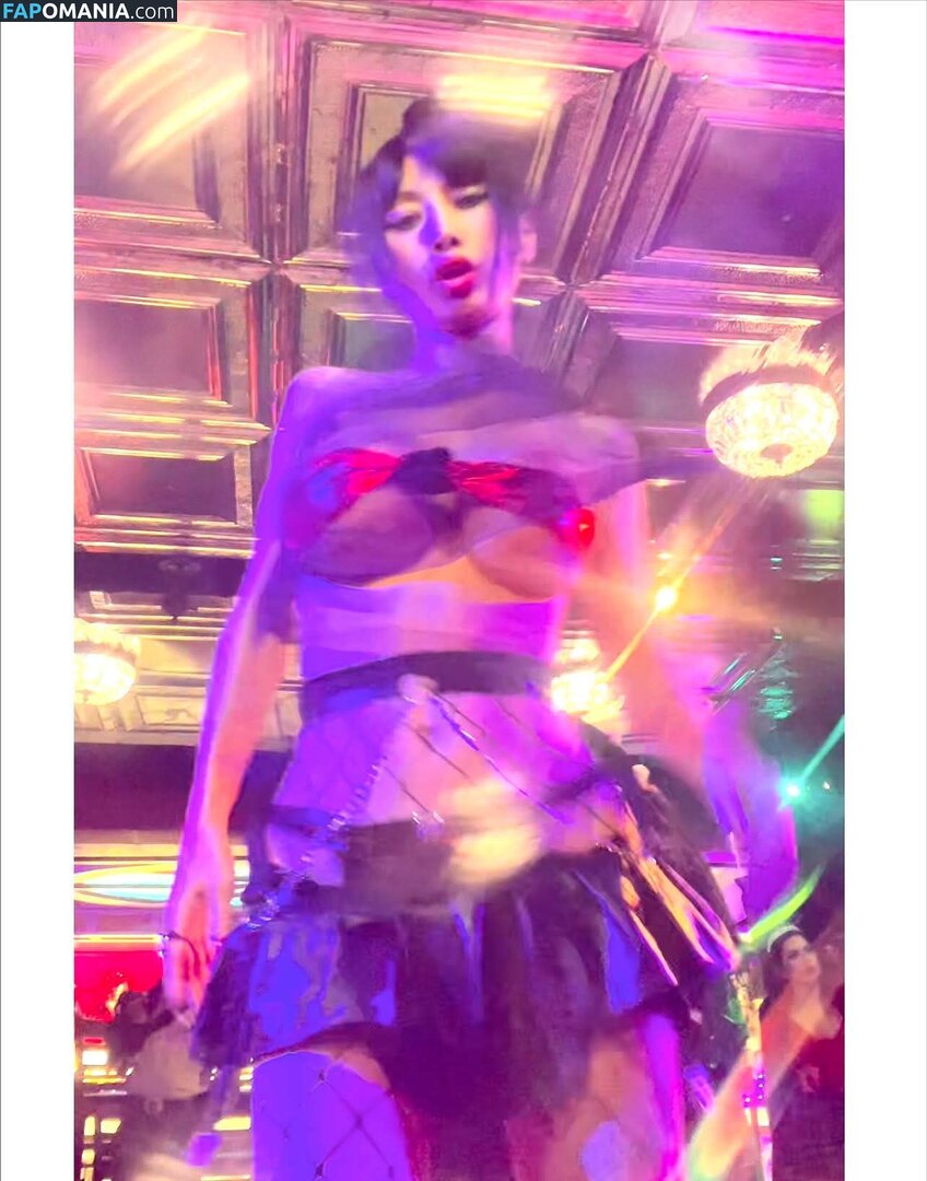 Bai Ling / iambailing Nu OnlyFans  Photo fuitée #644