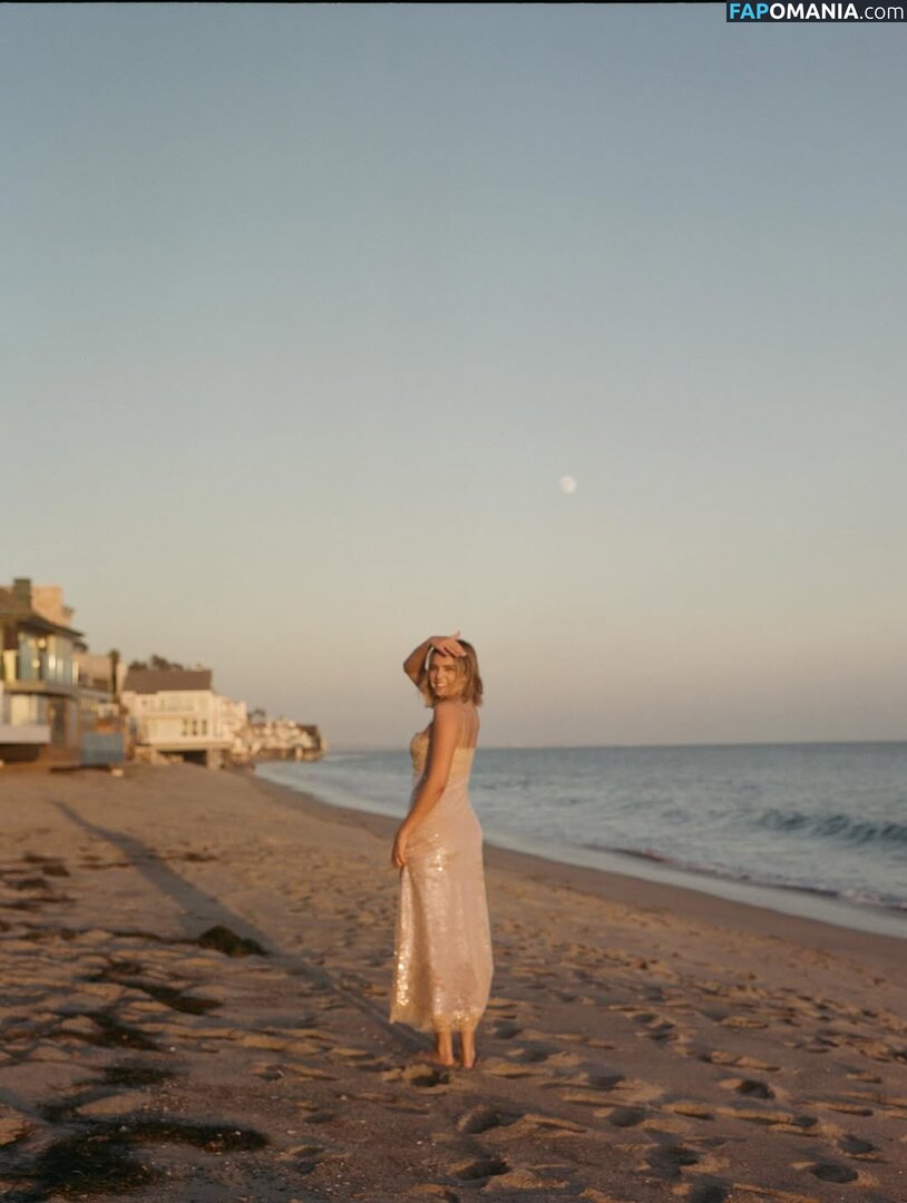 Bailee Madison / baileemadison / bailey_madis0n Nu OnlyFans  Photo fuitée #5