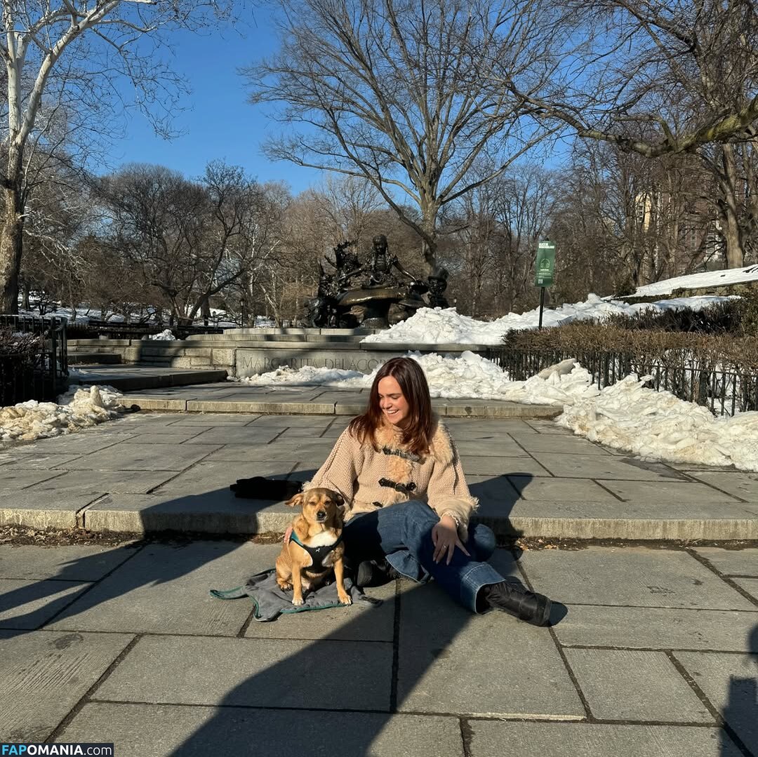 Bailee Madison / baileemadison / bailey_madis0n Nu OnlyFans  Photo fuitée #22