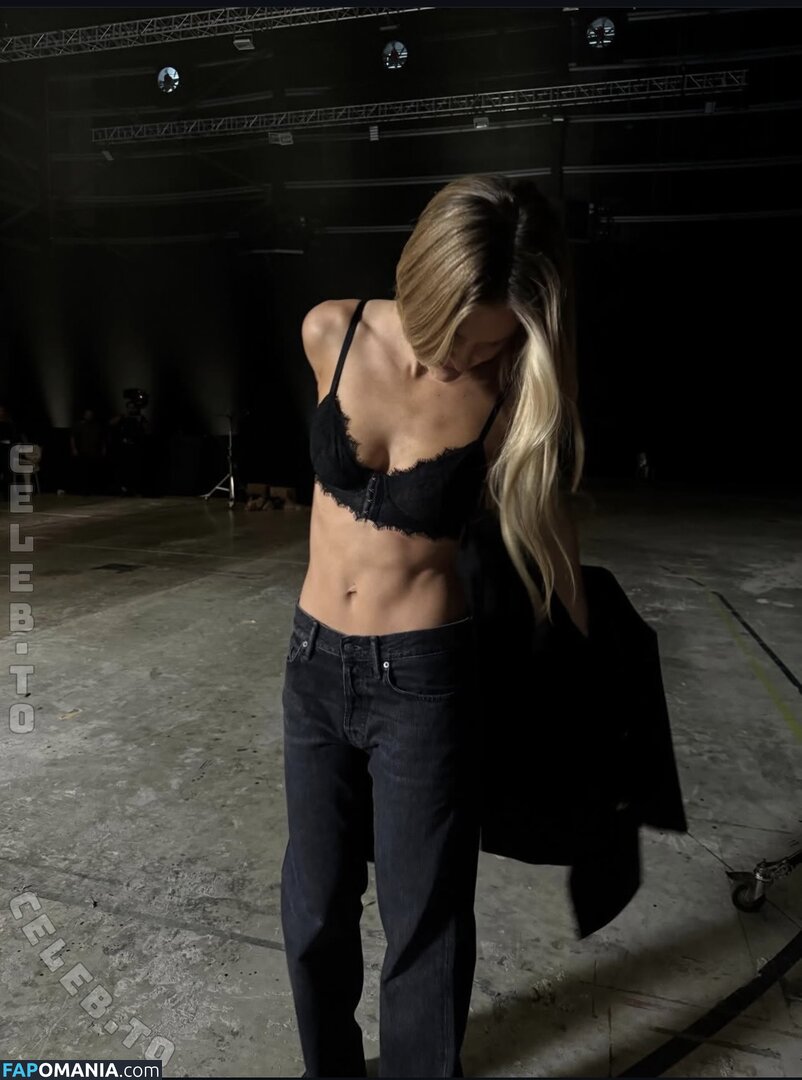 Bar Refaeli / bar.refaeli / barrefaeli / https: Nu OnlyFans  Photo fuitée #242