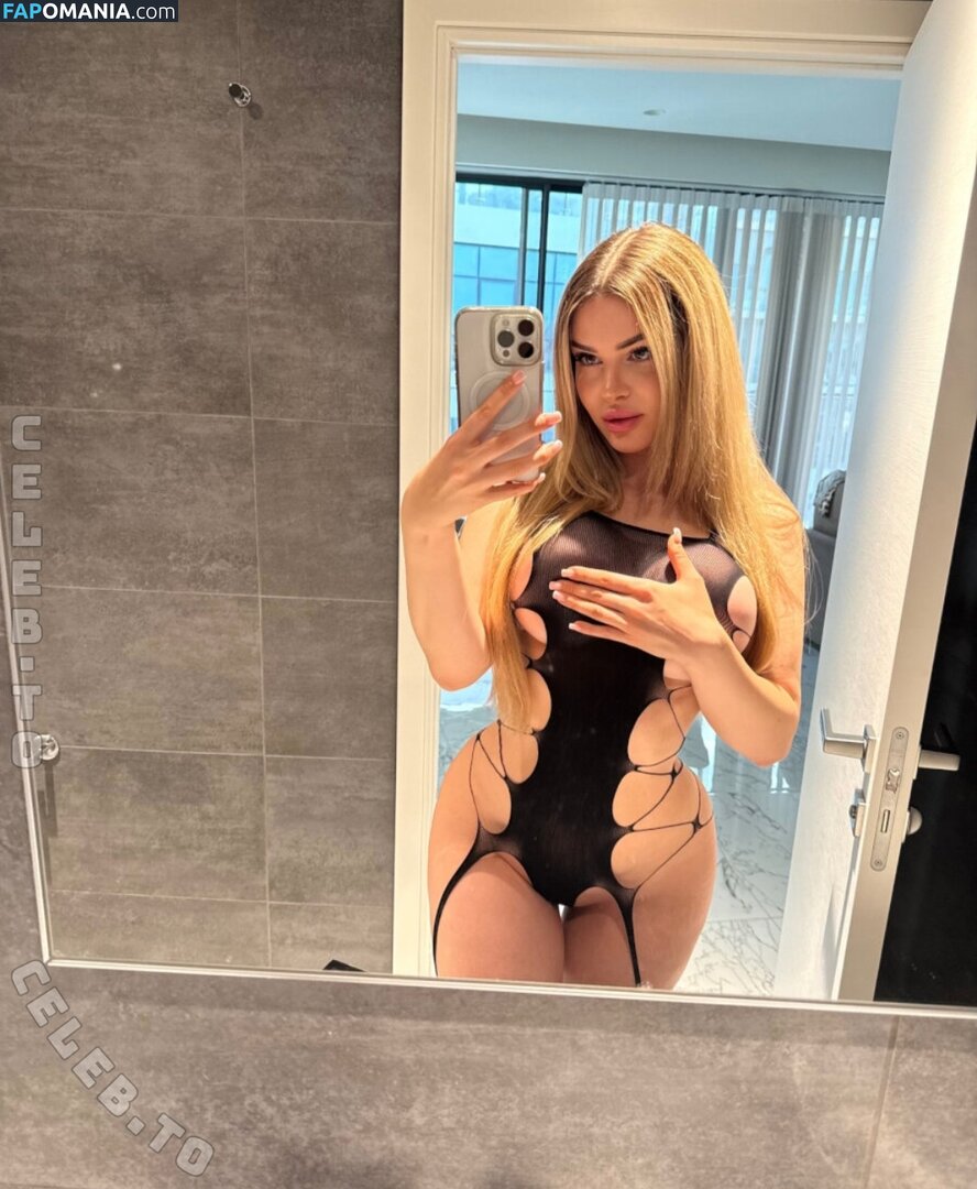 Barbie Stella / Barbiestella / Officalbarbieatella / Stellabarbyy Nu OnlyFans  Photo fuitée #1
