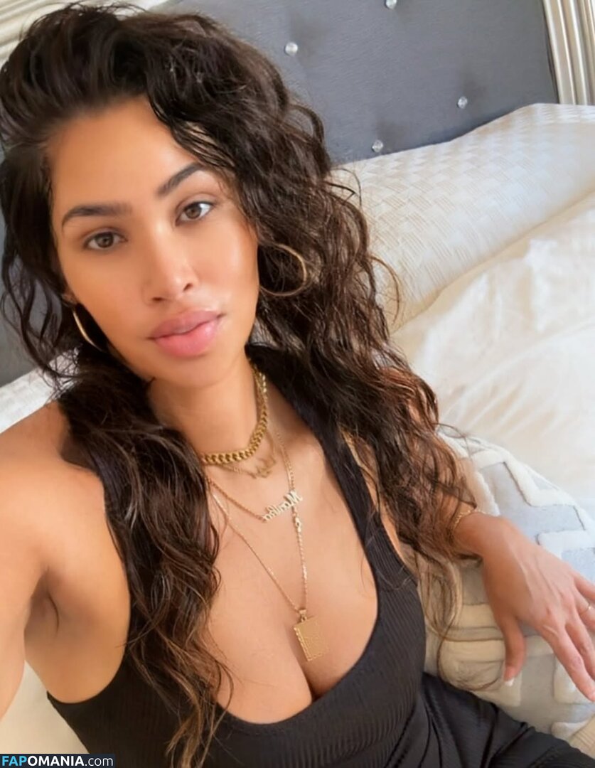 barefootbaddys / blacknthaichick Nu OnlyFans  Photo fuitée #3